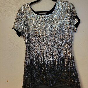 MANER Women's Size XL Silver & Black Sequin Top Short Sleeve Glam Shimmery